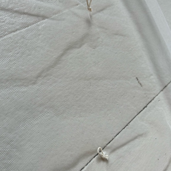 A.B. Ellie Raw Edge Veil Drop Length - Picture 5 of 12